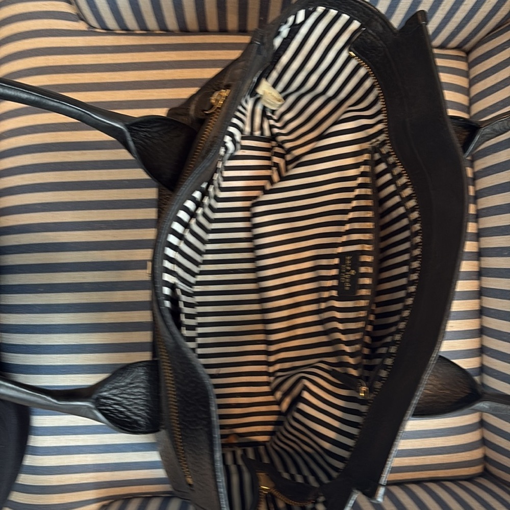 Purse - Picture 4 of 7